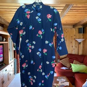 Chinese style cheongsam.